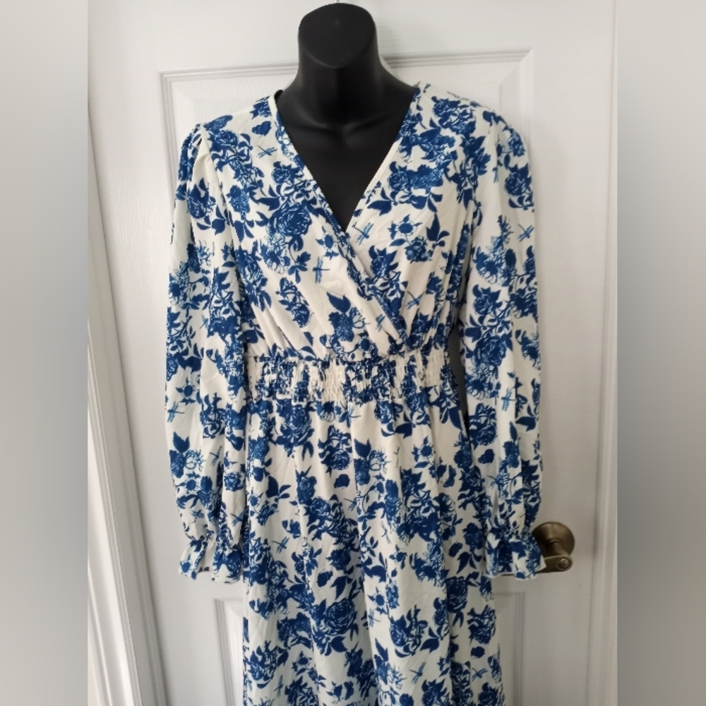 Blue Floral Maxi Dress - Picture 3 of 7